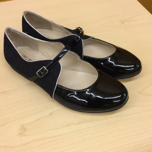 black patent mary jane flats